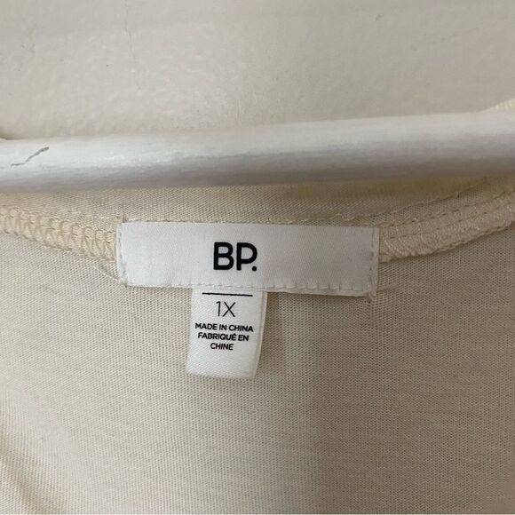 BP T-Shirt Top Off-White Cream Lace Trim Basics Casual V-Neck Neutral Trendy - Picture 5 of 7